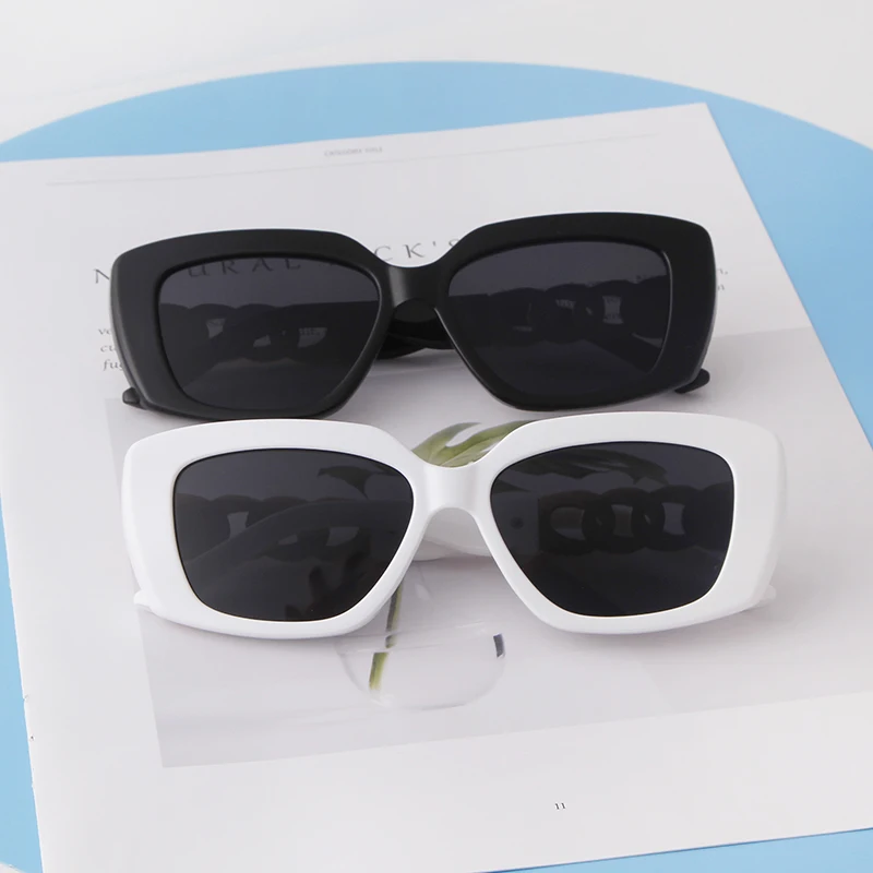 Trendy Brown Hollow Out Square - Men'S Accessories In The 90S recension och pris